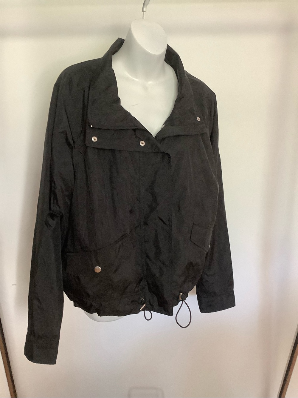 NWT Livi Active Women Black Full Zip Windbreaker Jacket Plus Size 18